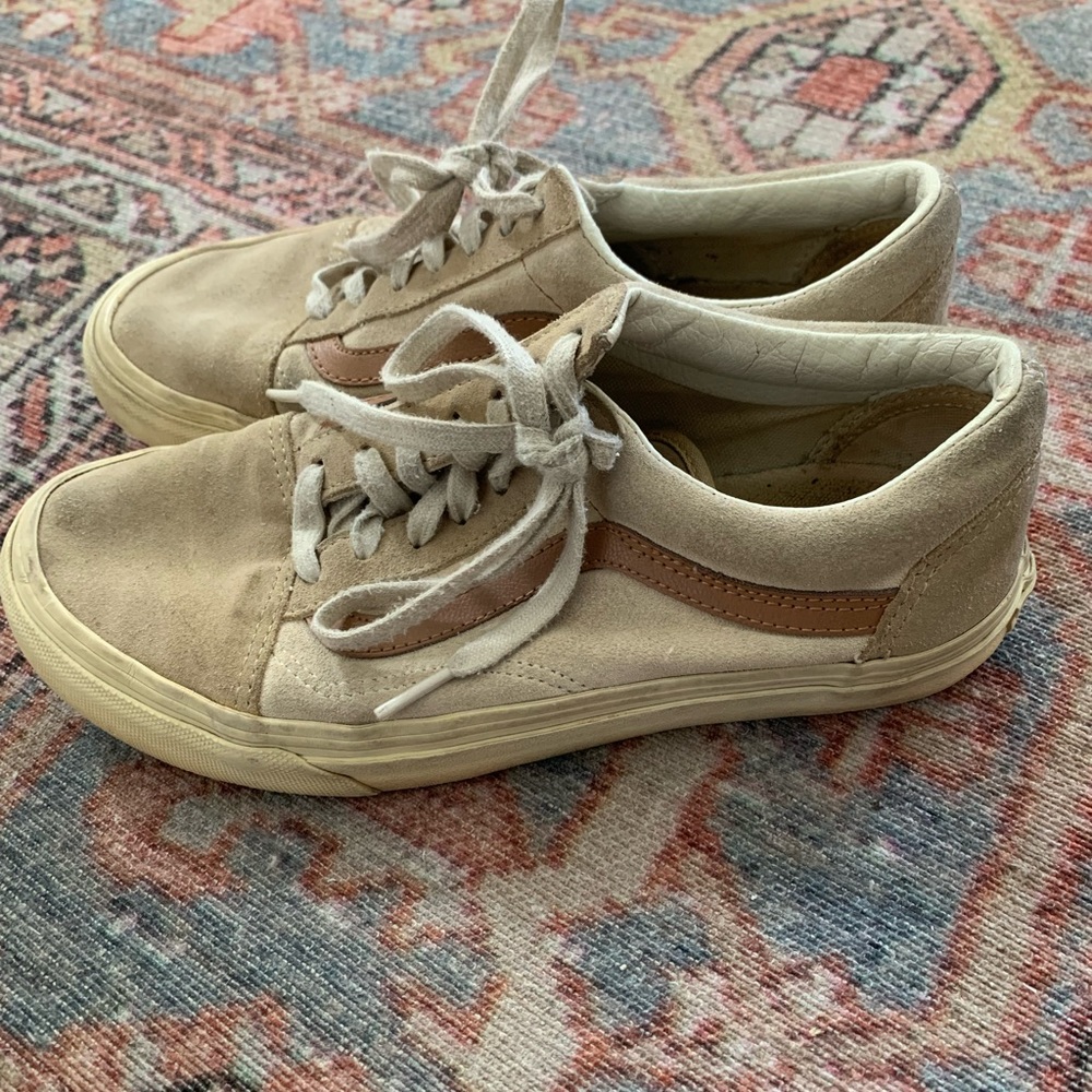 Tan Old Skool Vans